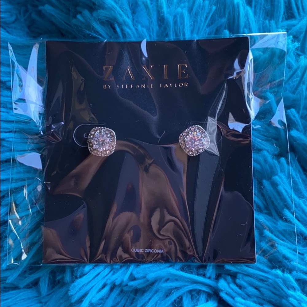 Stud Earrings
